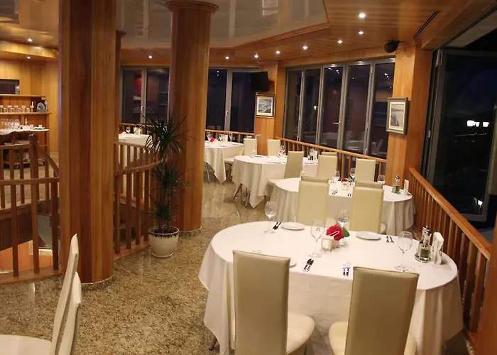 Art Complex Anel 酒店 3*