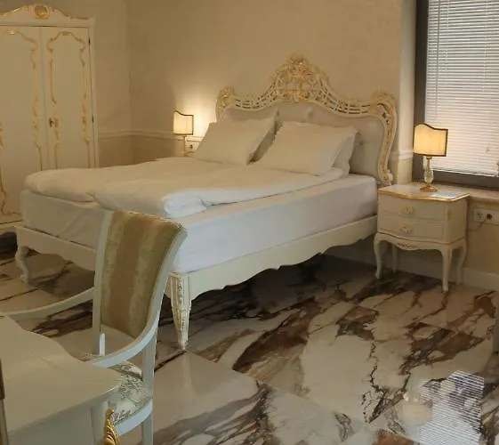 Art Complex Anel Hotel