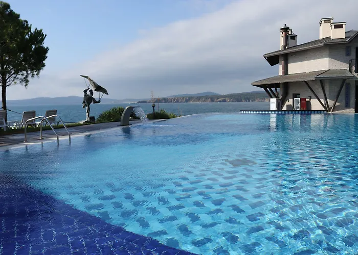 Art Complex Anel Hotel