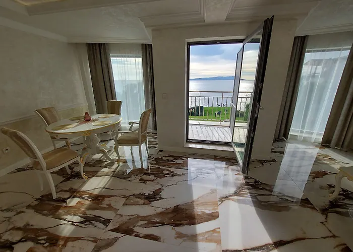 Art Complex Anel Отель